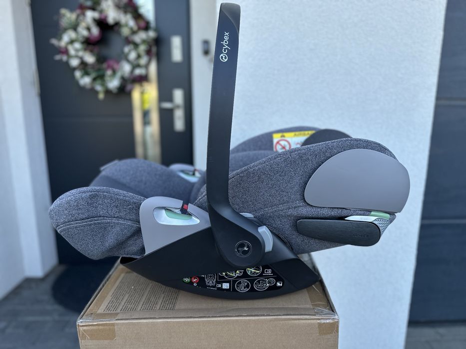 Fotelik nosidełko cybex cloud plus baza T