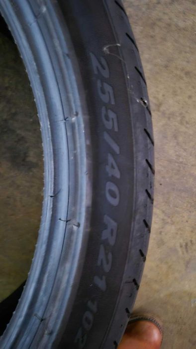 Conjunto 4 pneus usados PIRELLI P Zero 255/40 R21 com bom piso