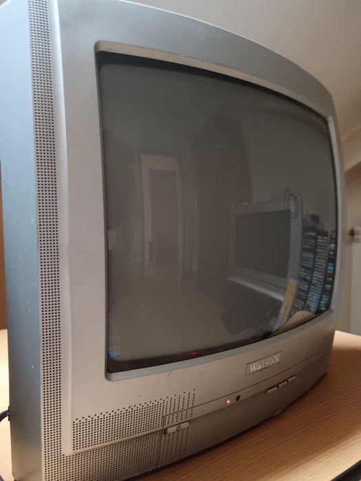 TV 14" Watson e comando