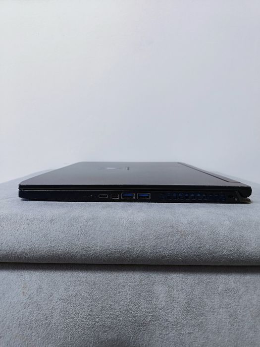 Игровой Acer PREDATOR 240Гц!!!/RTX 2070/i7-9750H/RAM 16/SSD