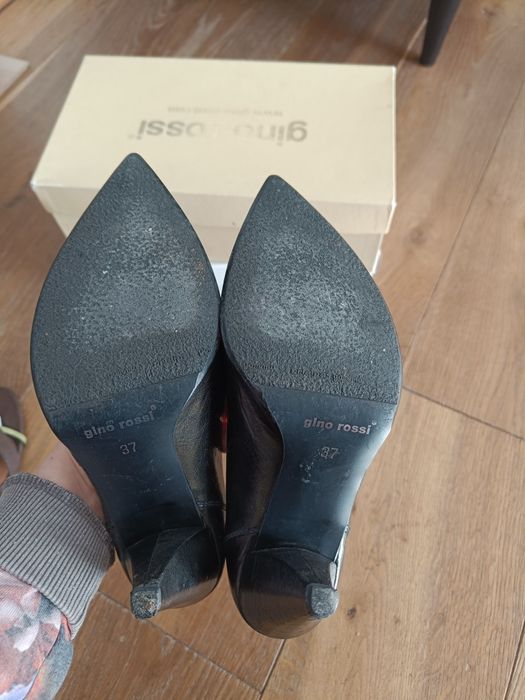 Buty skórzane Gino Rossi r.37