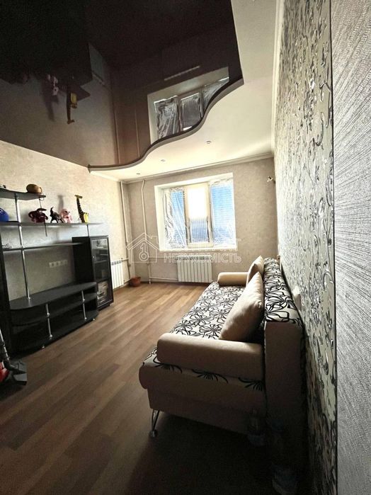 Продаж / Кімната / вул. Благодатна, Харків