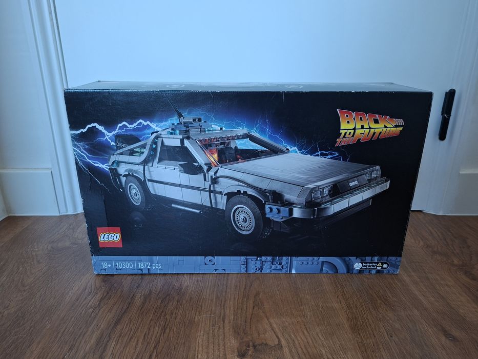 Lego 10300 Back to the Future Time Machine