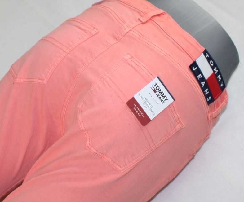 Damskie jeansy Tommy Jeans Sylvia rurki 7/8 wysoki stan różowe W27/L32