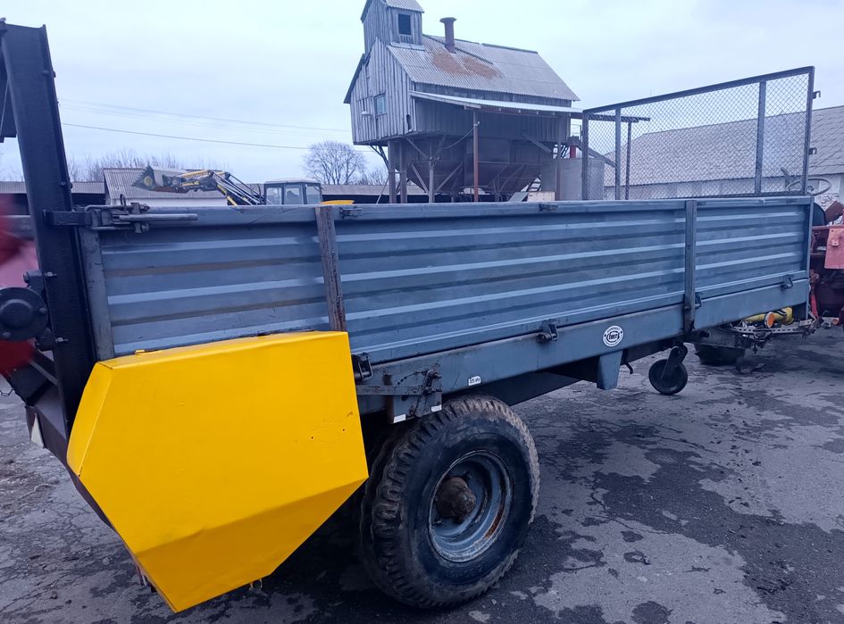 Гноєрозкидач,розкидач, прицеп на 2.5-3.5т.