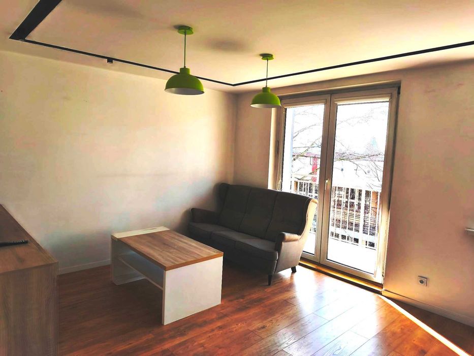 Mieszkanie 2 pokojowe.Bezposrednio od wlasciciela. Rolna