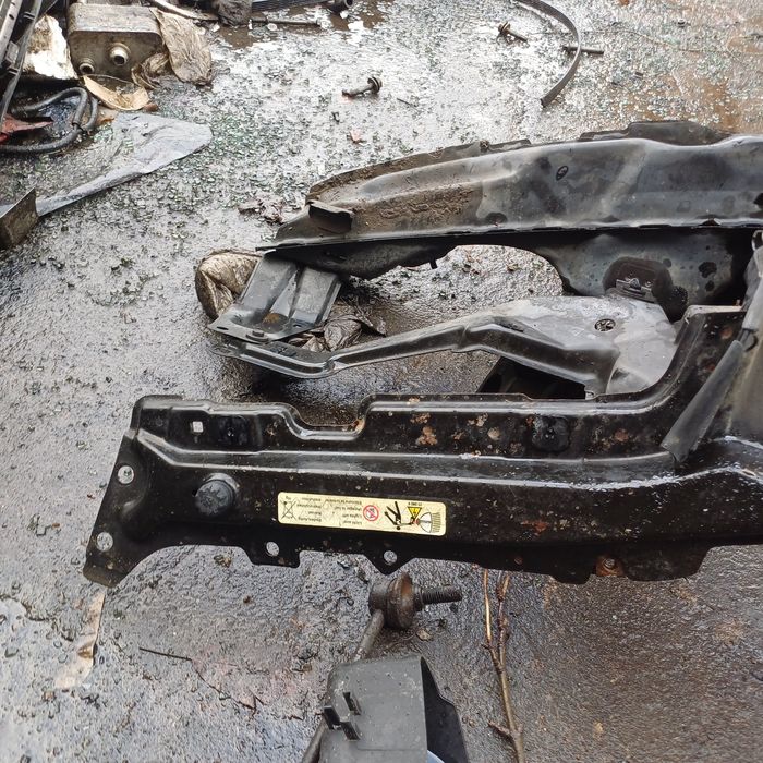 Телевізор установочна панель bmw x5 e53 авторозборка M57N