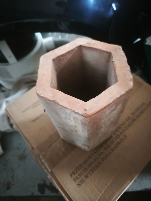 Blocos (garrafeira) em tijolo