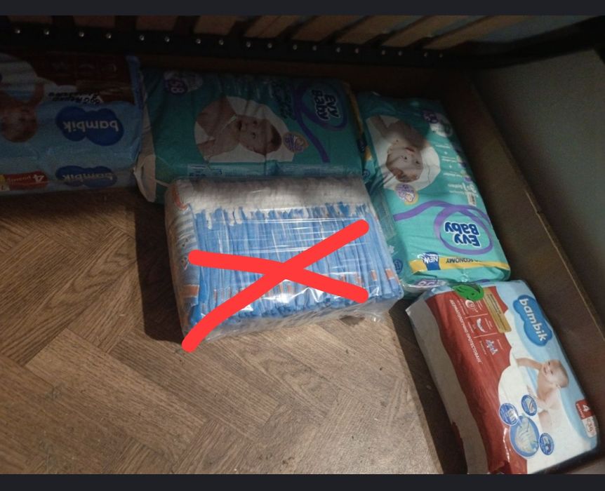 Памперсы ,4,L разные, вкладыши