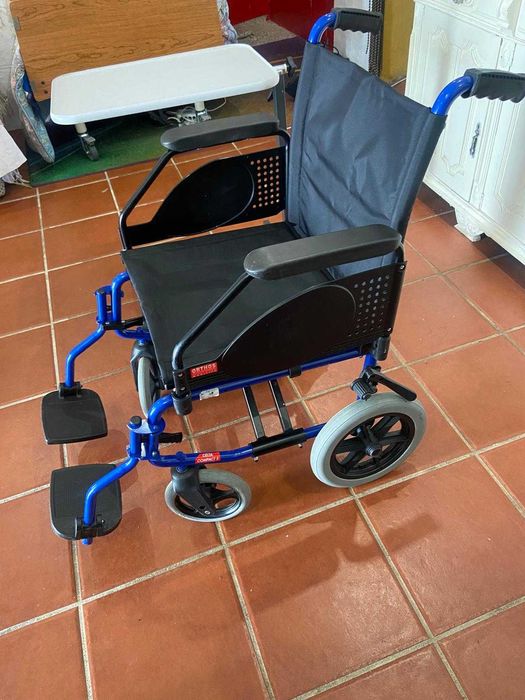 Equipamentos de Apoio Hospitalar / Ortopédico – Excelente Estado