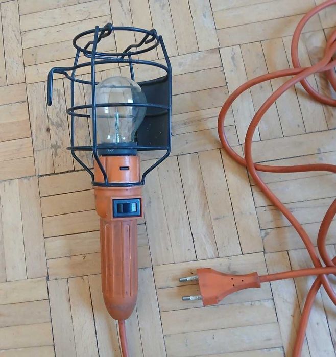 Wiertarka + lampa warsztatowa