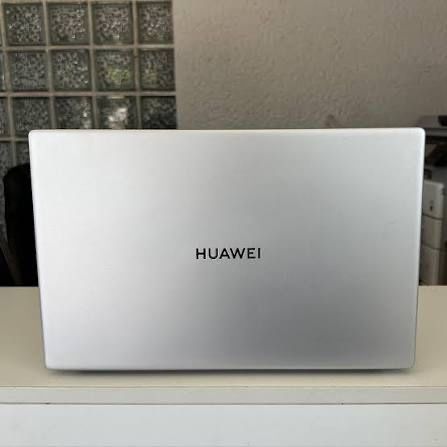 Huawei MateBook D15 | i5-1135G7 | Iris Xe | 8GB | Stan IGŁA | Srebrny