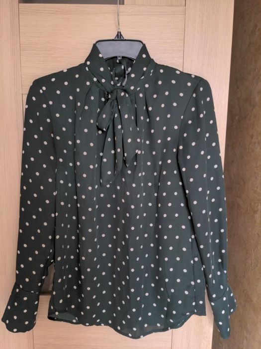 Блуза в горох Zara