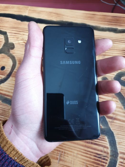 Samsung Galaxy А8 з пам'яттю 4/32ГБ