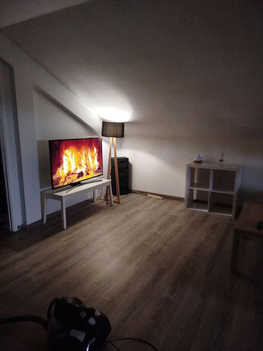 Alugo quarto a estudantes