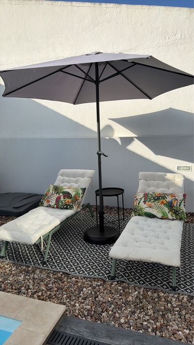2x Espreguiçadeiras de piscina / jardim