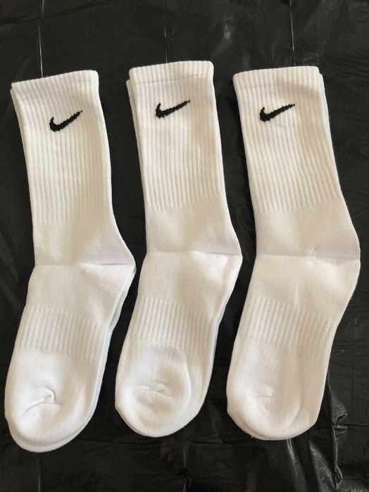 6 par skarpet Nike z czystego bawełny. Białe, długie, Rozmiar L/M