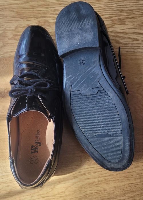 Buty komunijne 37