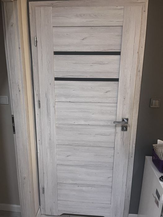 Drzwi z oscierznicami