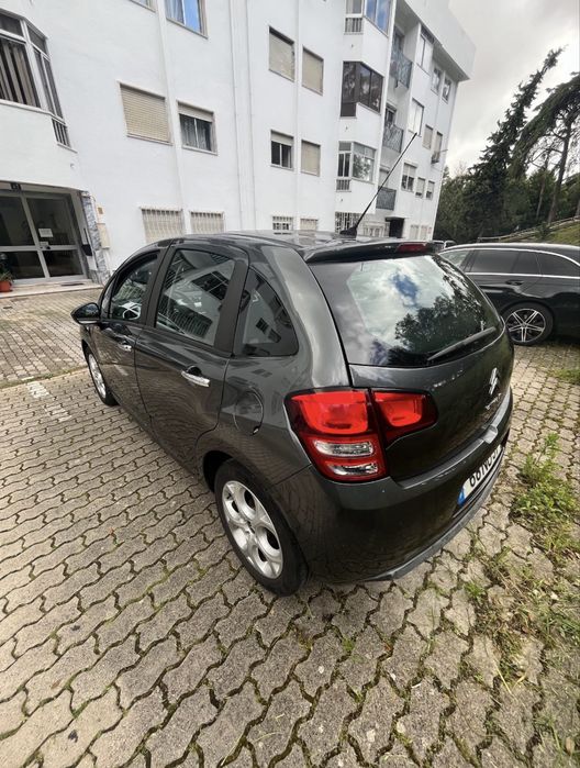 endo Citroën C3 II 1.2 VTi Exclusive, com 97.800 km — photo 3