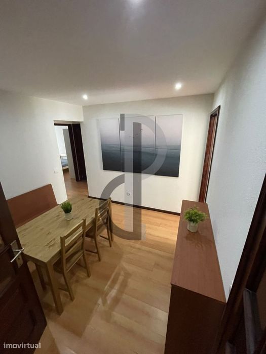 Apartamento T3 (transformado em T4) - Lordelo do Ouro