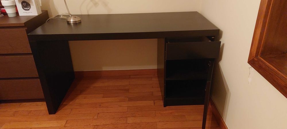 Mesa secretária escritório/ escrivaninha Ikea Malm