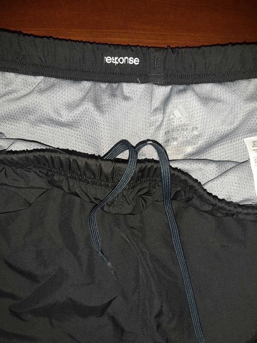 Adidas, czarne z białymi dodatkami, climaproof