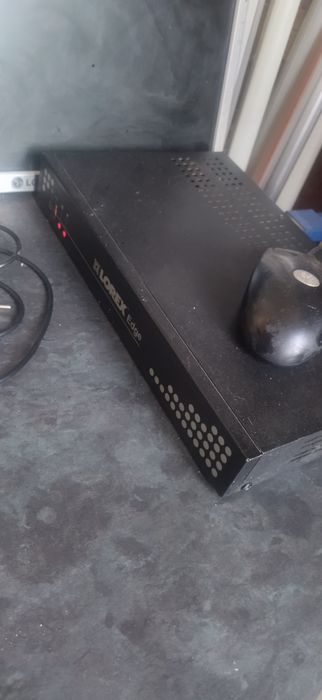 Продам видеорегистратор LOREX