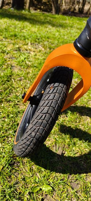 Rowerek biegowy Lionelo Bart air lekki pompowane koła