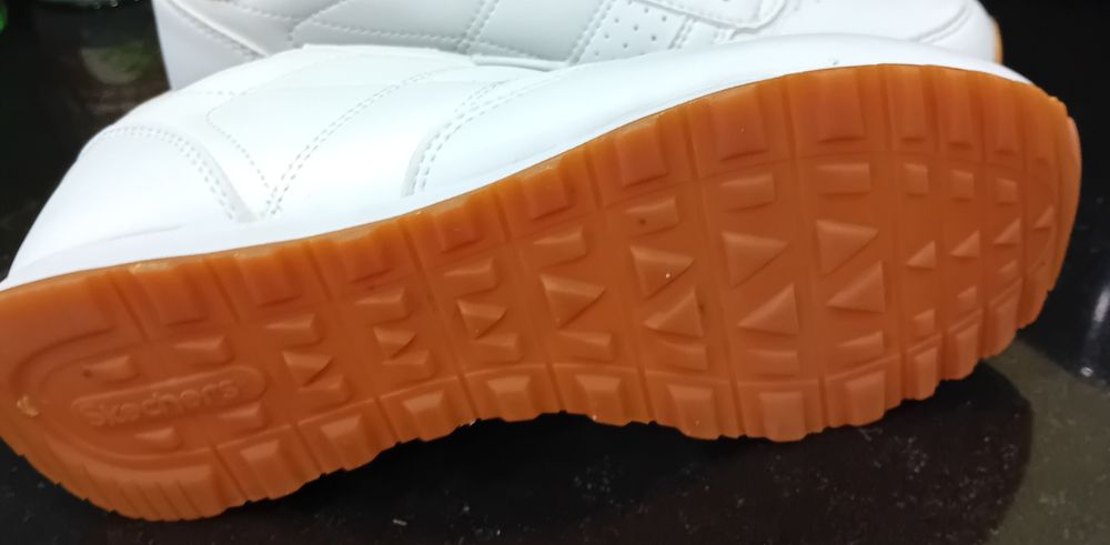 Sapatilhas SKECHERS 37