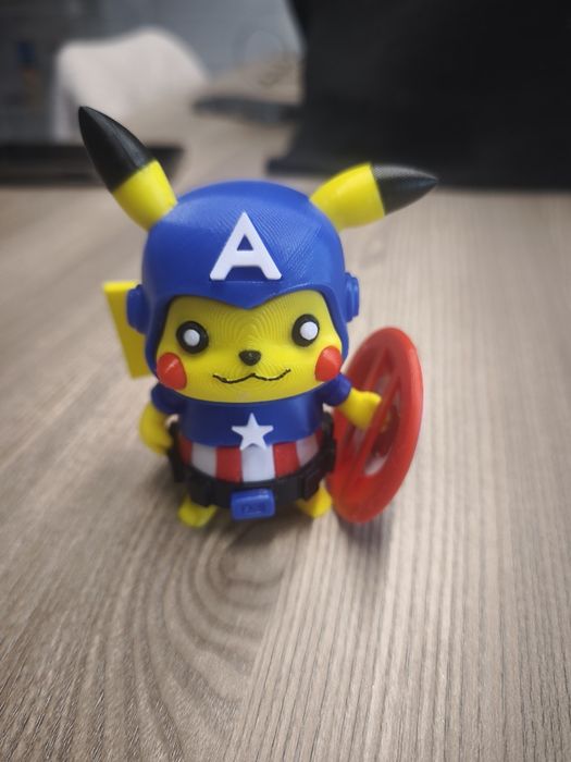 Boneco Pikachu 9cm