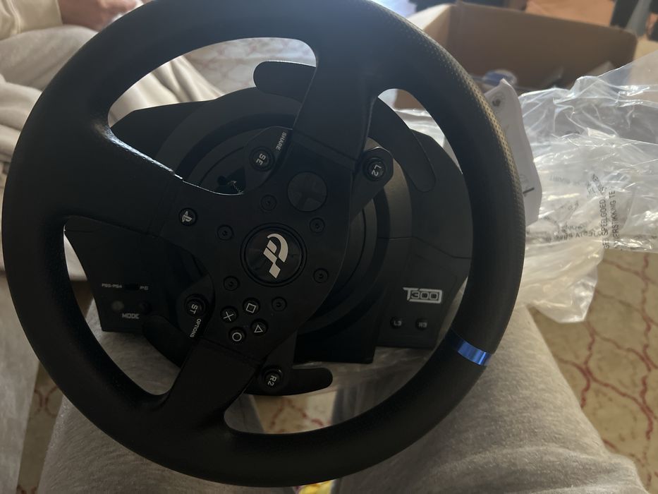 Volante Thrustmaster T300 RS GT Edition