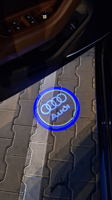 Логотип Audi LED 4 шт підсвічування дверей Audi комлект 1400грн