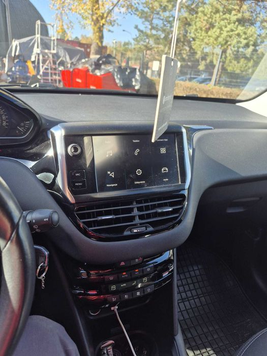 Samochód osobowy Peugeot 208