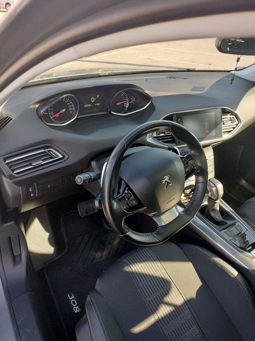 Peugeot 308 1.5 HDI 130cv