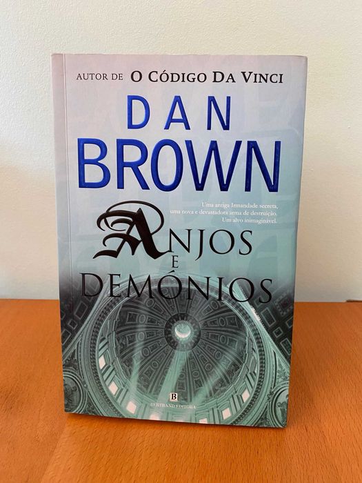 Anjos e Demónios - Dan Brown