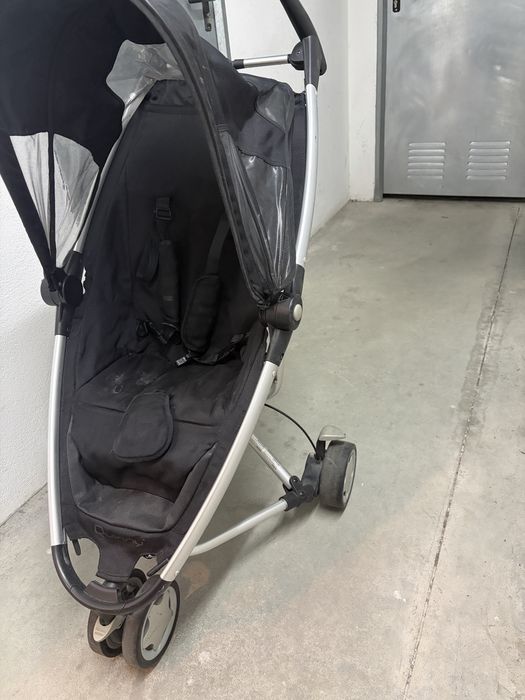 Carrinho de bébé com ovo Quinny