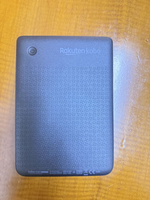 Kobo Clara Colour avariado – ecrã partido