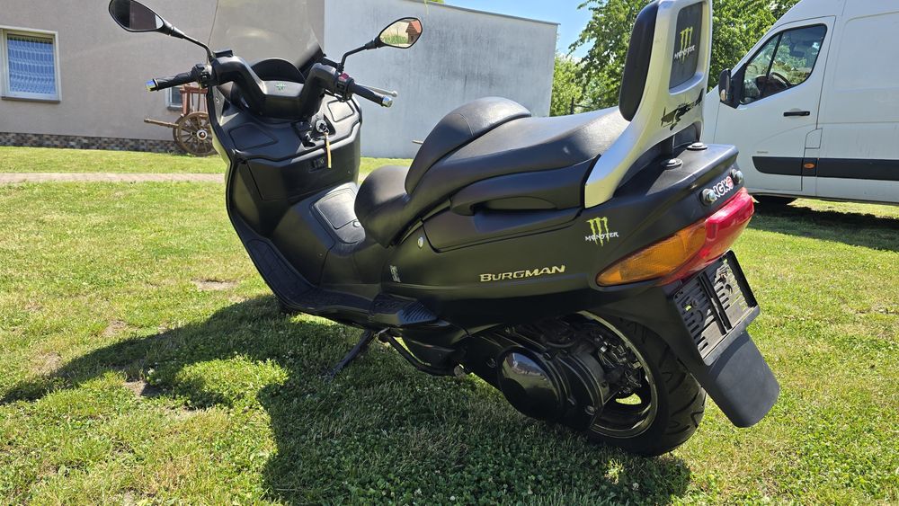 Suzuki burgman 250