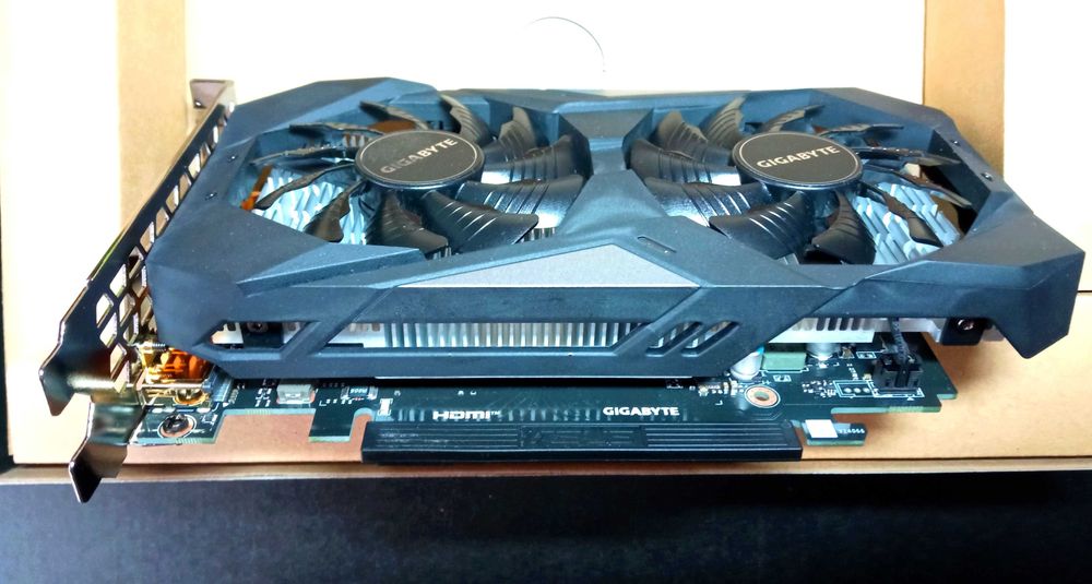 Відеокарта Gigabyte PCI-Ex GeForce RTX 3050 (GV-N3050WF2OCV2-6GD) нова