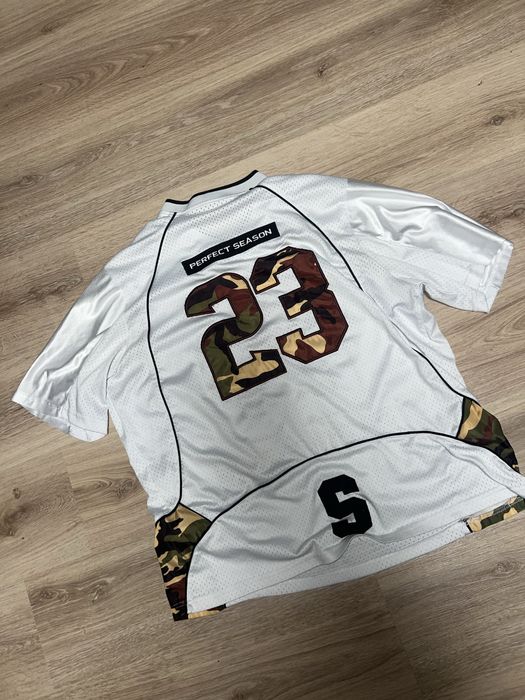 Футболка supreme