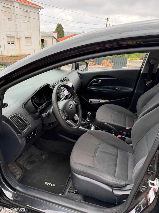 Kia Rio 2015 1.1