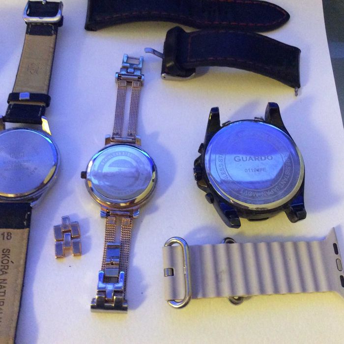 Zegarki 7 szt plus paski