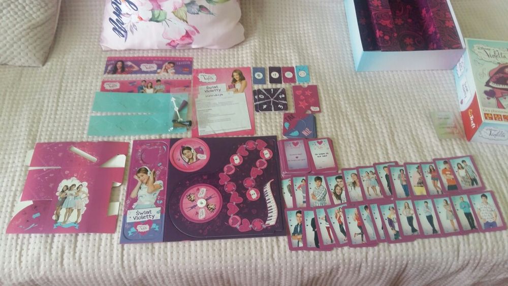 Gra planszowa Violetta Disney  i poradniki książki