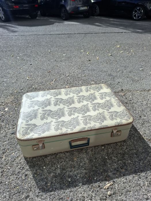Mala de viagem antiga