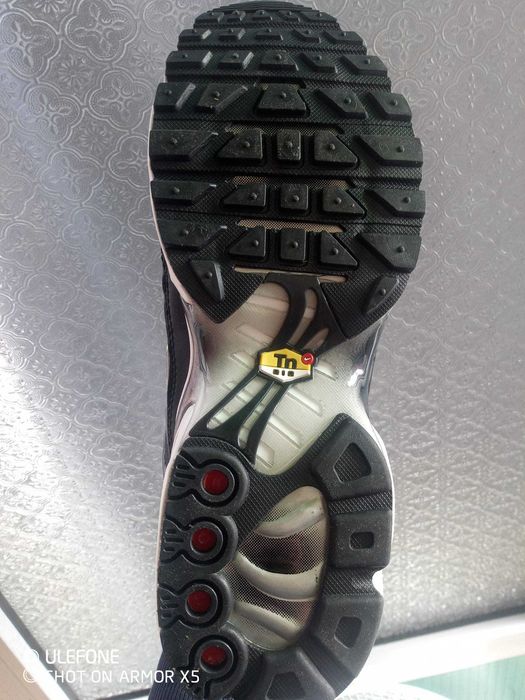 Ténis Nike TN novos tamanho 42