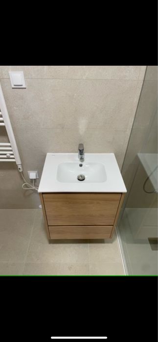 Armário WC pia Sanindusa & torneira Grohe