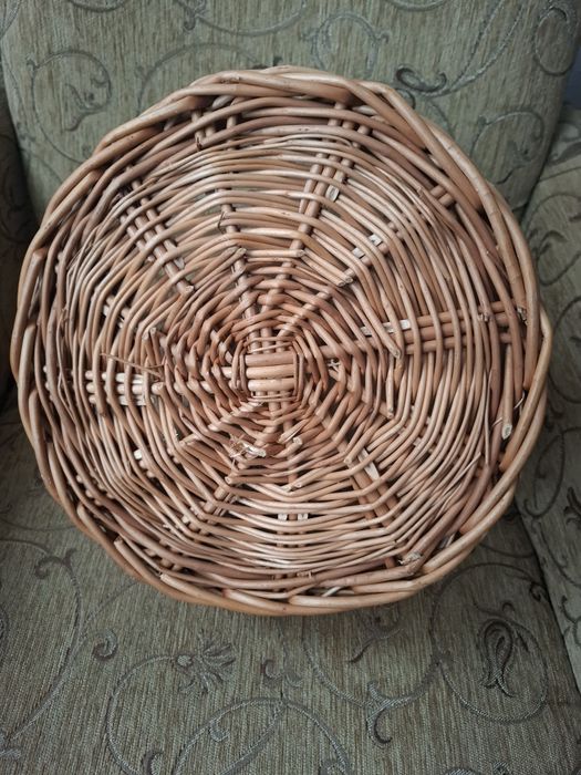 Koszyk wiklinowy