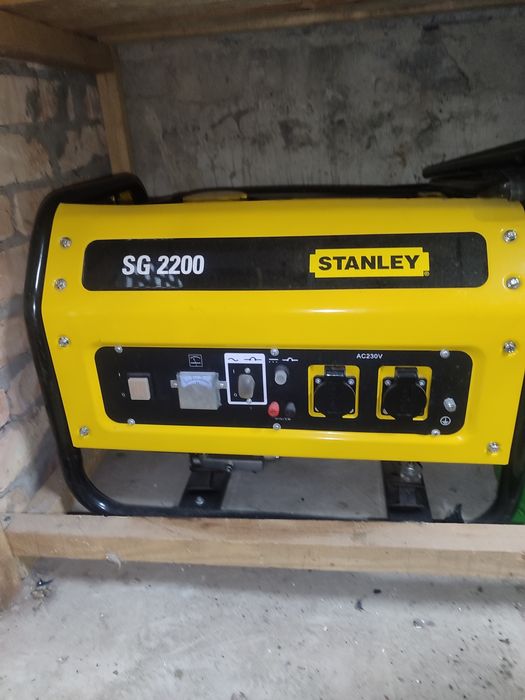 Генератор Stanley SG2200