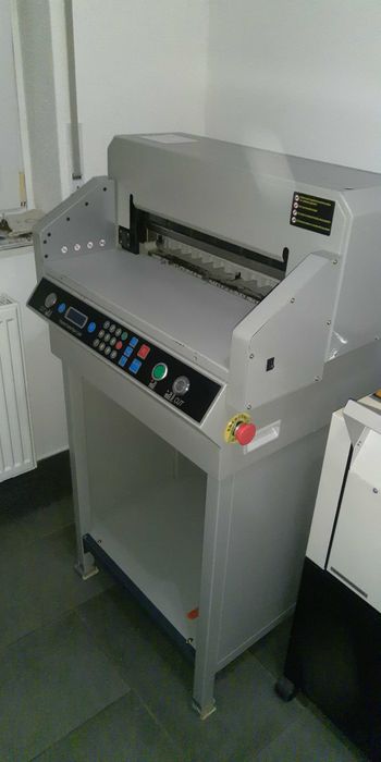 Різак для паперу